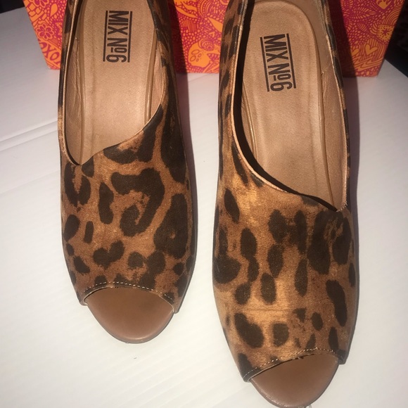Mix No. 6 Leopard Print Peep Toe Heels - Picture 6 of 11